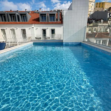 Dream With Pool In The Heart Of The Lisboa
